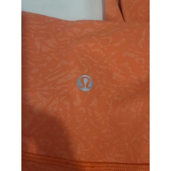 Lululemon leggings size 4 - Picture 2 of 3